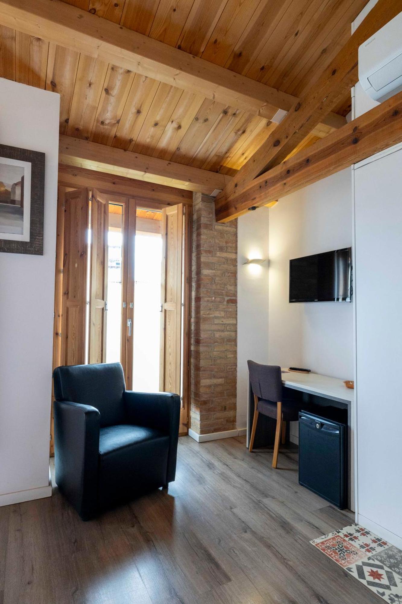 Hotel La Freixera Solsona Exterior photo
