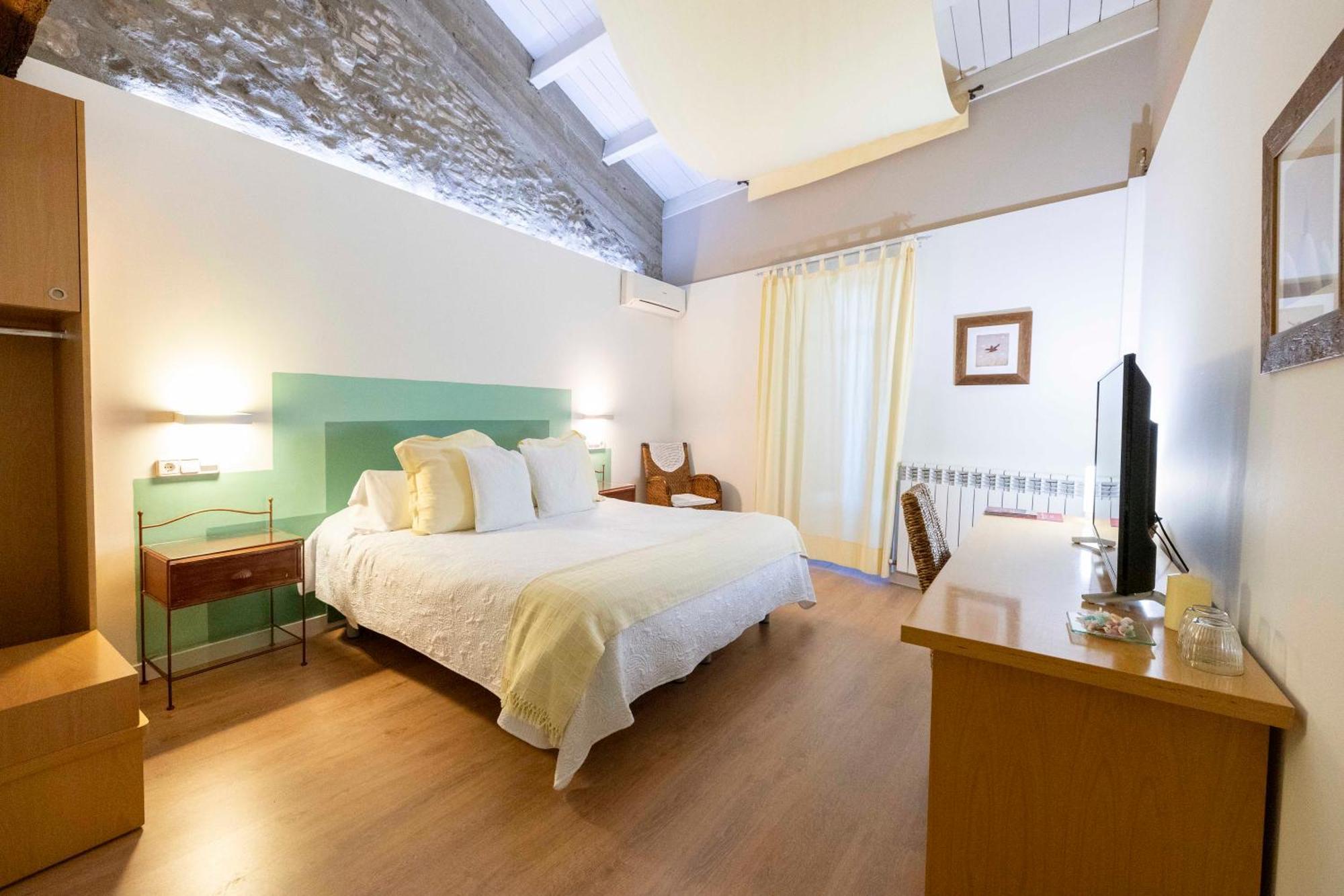 Hotel La Freixera Solsona Exterior photo