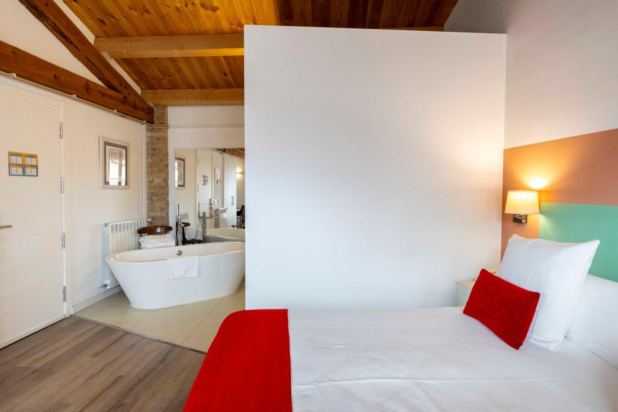 Hotel La Freixera Solsona Exterior photo