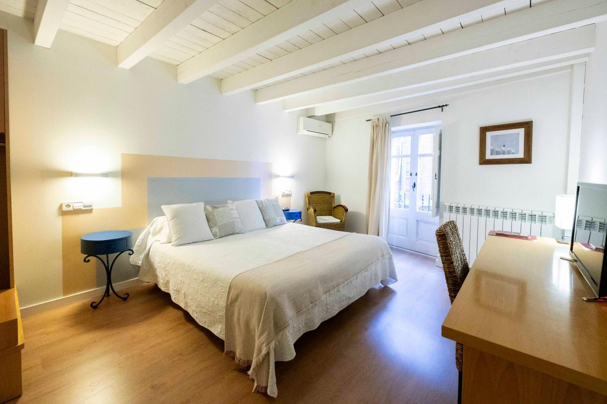 Hotel La Freixera Solsona Exterior photo